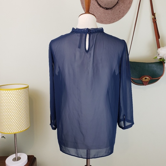 Lauren Conrad Runway Sheer Lace 3/4 Sleeve Top - Picture 2 of 4